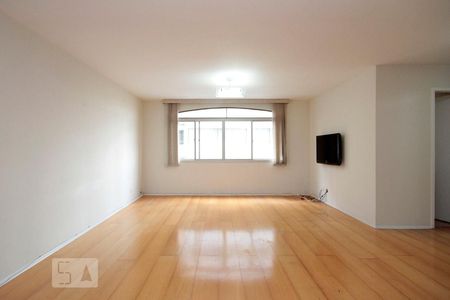 Sala de apartamento à venda com 3 quartos, 189m² em Morro dos Ingleses, São Paulo