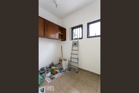 Apartamento à venda com 209m², 4 quartos e 3 vagas Apartamento à venda com 209m², 4 quartos e 3 vagasQuarto de serviço