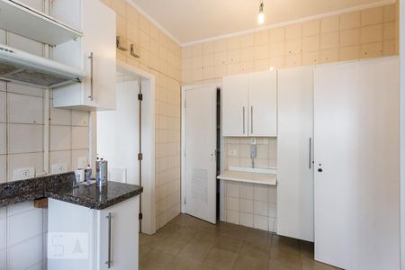 Apartamento à venda com 209m², 4 quartos e 3 vagas Apartamento à venda com 209m², 4 quartos e 3 vagasCozinha