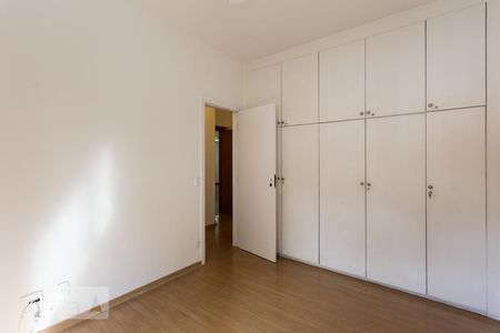 Apartamento à venda com 209m², 4 quartos e 3 vagas Apartamento à venda com 209m², 4 quartos e 3 vagasQuarto 2