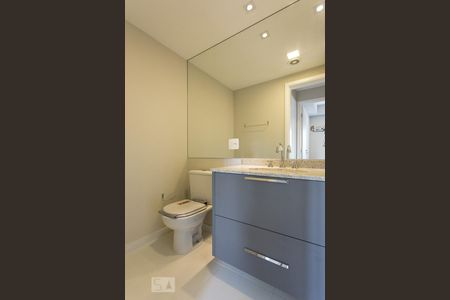 Apartamento para alugar com 69m², 2 quartos e 1 vaga Apartamento para alugar com 69m², 2 quartos e 1 vagaBanheiro