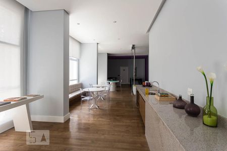 Apartamento para alugar com 69m², 2 quartos e 1 vaga Apartamento para alugar com 69m², 2 quartos e 1 vagaSalão de jogos