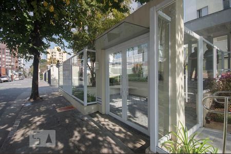 Apartamento à venda com 160m², 2 quartos e 3 vagas Apartamento à venda com 160m², 2 quartos e 3 vagasFachada