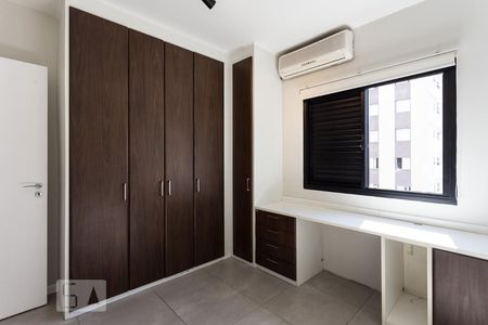 Quarto de apartamento à venda com 1 quarto, 45m² em Vila Olímpia, São Paulo