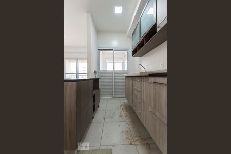 Cozinha de apartamento à venda com 1 quarto, 50m² em Empresarial 18 do Forte, Barueri