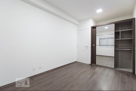 Quarto de apartamento à venda com 1 quarto, 50m² em Empresarial 18 do Forte, Barueri