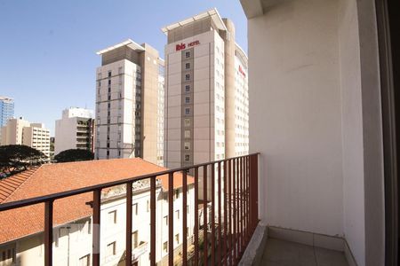 Apartamento para alugar com 70m², 1 quarto e 1 vaga Apartamento para alugar com 70m², 1 quarto e 1 vagaSacada