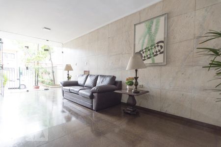 Apartamento à venda com 79m², 2 quartos e sem vaga Apartamento à venda com 79m², 2 quartos e sem vagaHall
