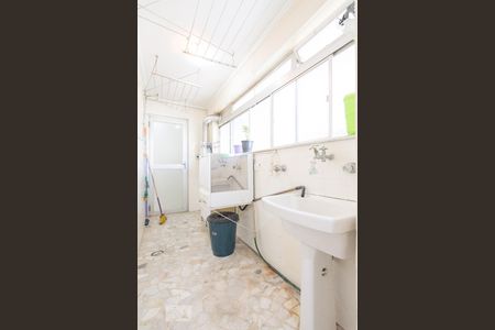 Apartamento à venda com 79m², 2 quartos e sem vaga Apartamento à venda com 79m², 2 quartos e sem vagaÁrea de Serviço