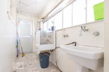 Apartamento à venda com 79m², 2 quartos e sem vaga Apartamento à venda com 79m², 2 quartos e sem vagaÁrea de Serviço