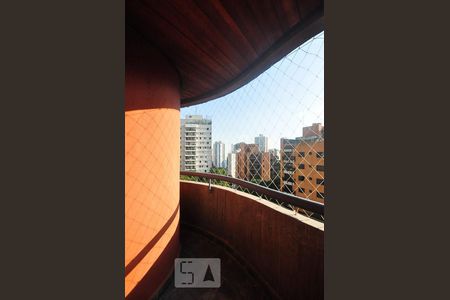 Apartamento à venda com 220m², 4 quartos e 2 vagasvaranda da suíte 3