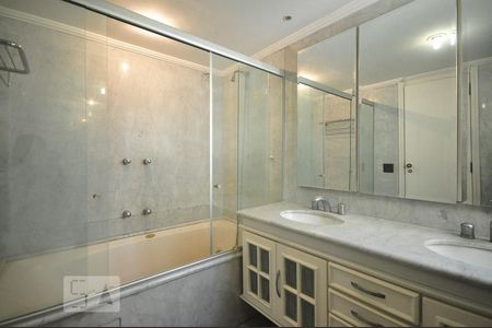 Apartamento à venda com 220m², 4 quartos e 2 vagasbanheiro suíte 4
