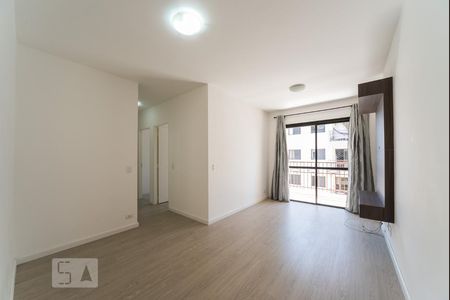 Sala de apartamento para alugar com 3 quartos, 80m² em Vila Floresta, Santo André