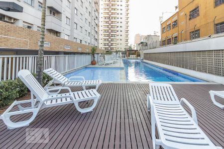 Apartamento para alugar com 30m², 1 quarto e 1 vaga Apartamento para alugar com 30m², 1 quarto e 1 vagaPiscina