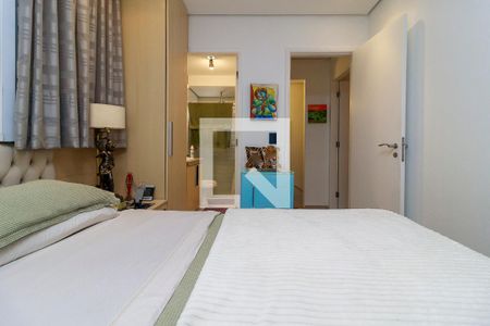 Apartamento à venda com 80m², 2 quartos e 2 vagasSuíte 1