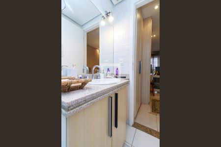 Apartamento à venda com 80m², 2 quartos e 2 vagasSuíte 2 - Banheiro