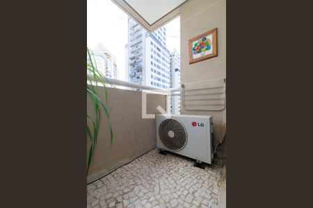 Apartamento à venda com 80m², 2 quartos e 2 vagasSuíte 1 - Varanda