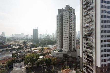 Vista de apartamento à venda com 2 quartos, 80m² em Santo Amaro, São Paulo