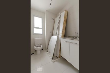 Banheiro de apartamento para alugar com 2 quartos, 54m² em Umuarama, Osasco