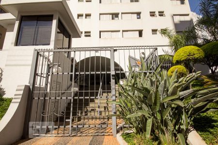 Apartamento à venda com 48m², 1 quarto e sem vaga Apartamento à venda com 48m², 1 quarto e sem vagaFrente do Prédio