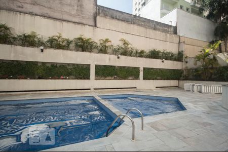 Apartamento à venda com 58m², 2 quartos e 1 vagaPiscina