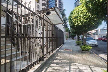 Apartamento à venda com 58m², 2 quartos e 1 vagaFachada