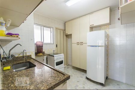 Apartamento à venda com 107m², 2 quartos e 2 vagasCozinha
