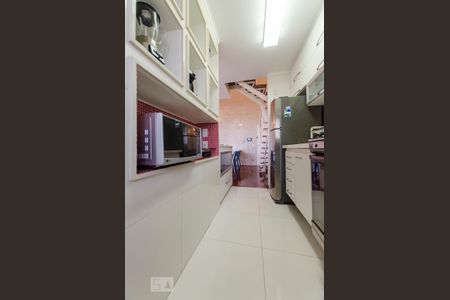 Apartamento para alugar com 76m², 2 quartos e 2 vagasCozinha