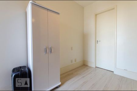 Apartamento para alugar com 76m², 2 quartos e 2 vagasSuíte