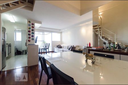 Apartamento para alugar com 76m², 2 quartos e 2 vagasSala