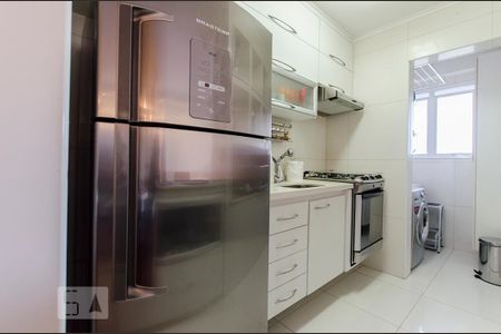 Cozinha de apartamento à venda com 2 quartos, 76m² em Sumarezinho, São Paulo
