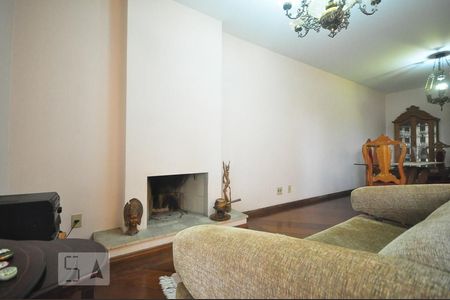 sala de apartamento para alugar com 4 quartos, 213m² em Vila Suzana, São Paulo