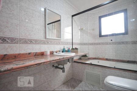 Apartamento para alugar com 213m², 4 quartos e 3 vagasbanheiro suíte 2