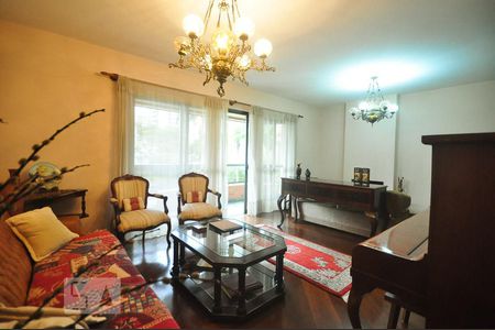 sala de apartamento para alugar com 4 quartos, 213m² em Vila Suzana, São Paulo