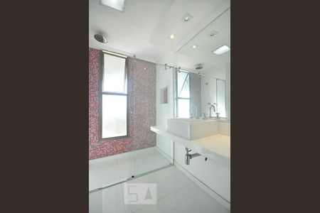 Apartamento à venda com 480m², 4 quartos e 4 vagasbanheiro suíte 3