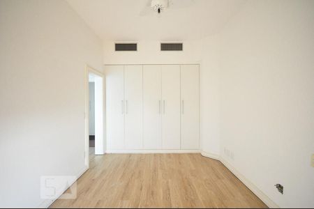 Apartamento à venda com 480m², 4 quartos e 4 vagassuíte 2