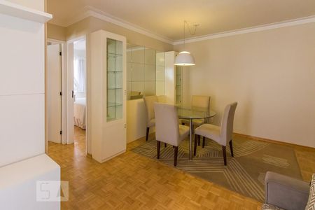 Apartamento à venda com 70m², 2 quartos e 1 vagaSala