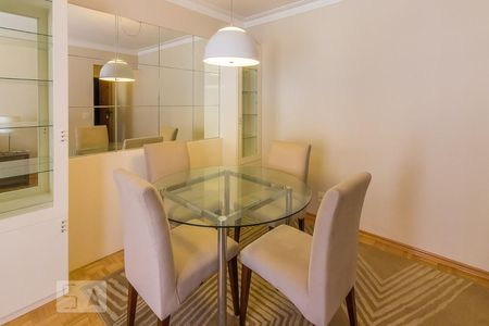 Apartamento à venda com 70m², 2 quartos e 1 vagaSala