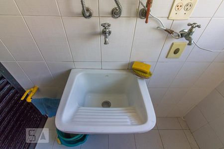 Apartamento à venda com 70m², 2 quartos e 1 vagaÁrea de Serviço