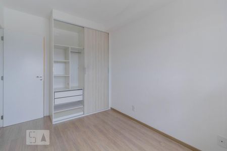 Suite de apartamento à venda com 2 quartos, 68m² em Jardim Flor da Montanha, Guarulhos