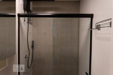 Banheiro de apartamento para alugar com 1 quarto, 45m² em Vila Pompéia, São Paulo