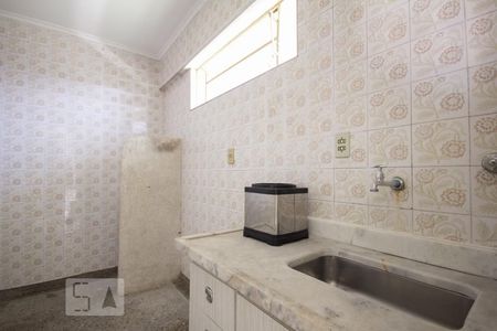 Cozinha de apartamento para alugar com 1 quarto, 45m² em Taquaral, Campinas