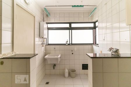 Apartamento à venda com 83m², 3 quartos e 2 vagasÁrea de serviço