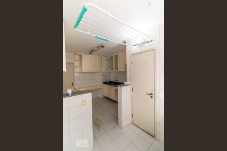 Apartamento à venda com 83m², 3 quartos e 2 vagasÁrea de serviço
