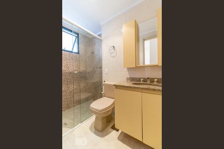 Apartamento à venda com 83m², 3 quartos e 2 vagasBanheiro da suíte