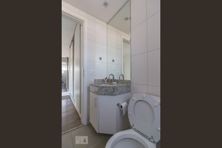 Apartamento à venda com 68m², 2 quartos e 1 vagaBanheiro do Quarto 2 (suite)