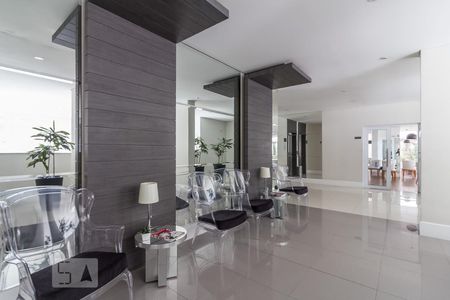 Apartamento à venda com 68m², 2 quartos e 1 vagaHall de entrada