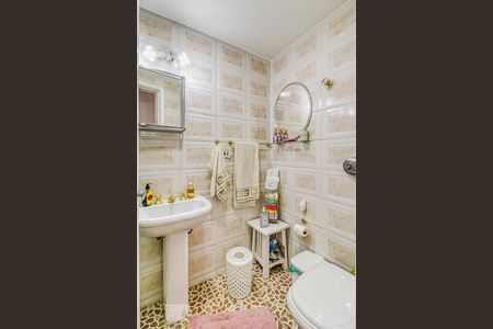 Apartamento para alugar com 123m², 3 quartos e sem vagaBanheiro