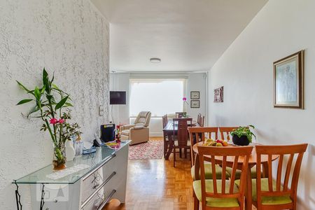 Sala de apartamento para alugar com 3 quartos, 123m² em Indianópolis, São Paulo