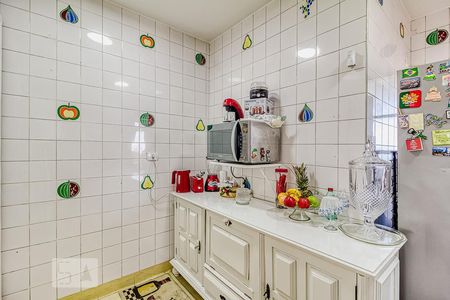 Apartamento para alugar com 123m², 3 quartos e sem vagaCozinha